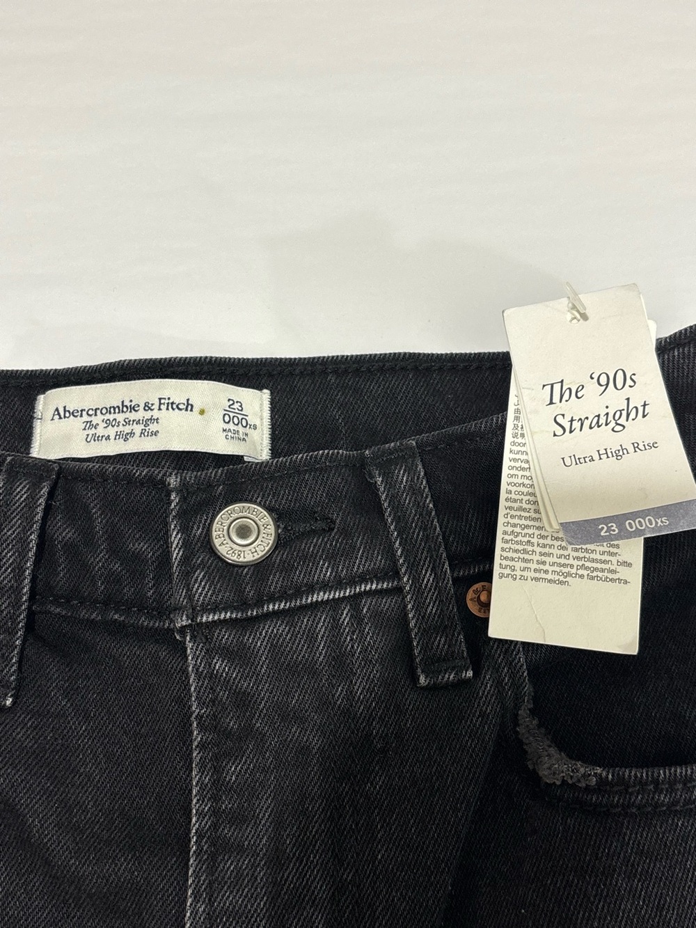 Abercrombie & Fitch 90s Straight Ultra High Rise Faux Leather Jeans 23/000 NWT - Picture 8 of 10